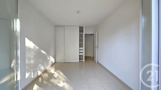 Afficher la photo en grand Appartement F3 à vendre - 3 pièces - 62.0 m2 - NICE - 06 - PROVENCE-ALPES-COTE-D-AZUR - Century 21 Etoile Immobilier