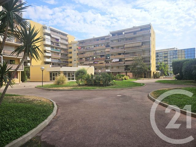Appartement F2 à vendre - 2 pièces - 45.84 m2 - NICE - 06 - PROVENCE-ALPES-COTE-D-AZUR - Century 21 Etoile Immobilier