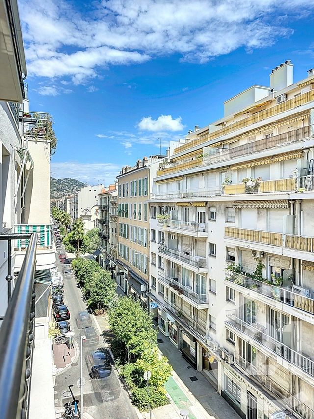 Appartement F3 à vendre - 3 pièces - 97.8 m2 - NICE - 06 - PROVENCE-ALPES-COTE-D-AZUR - Century 21 Etoile Immobilier