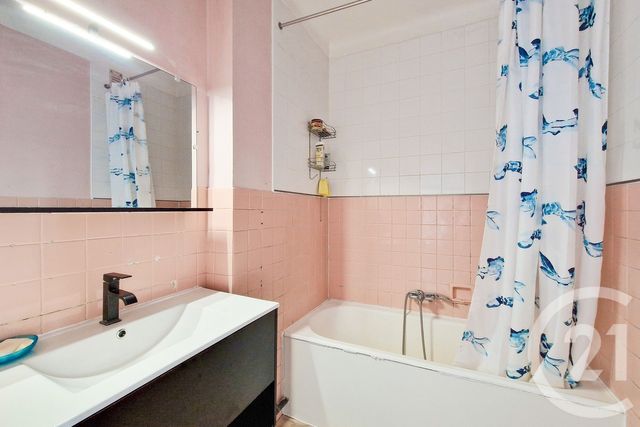 Afficher la photo en grand Appartement F4 à vendre - 4 pièces - 83.55 m2 - NICE - 06 - PROVENCE-ALPES-COTE-D-AZUR - Century 21 Etoile Immobilier