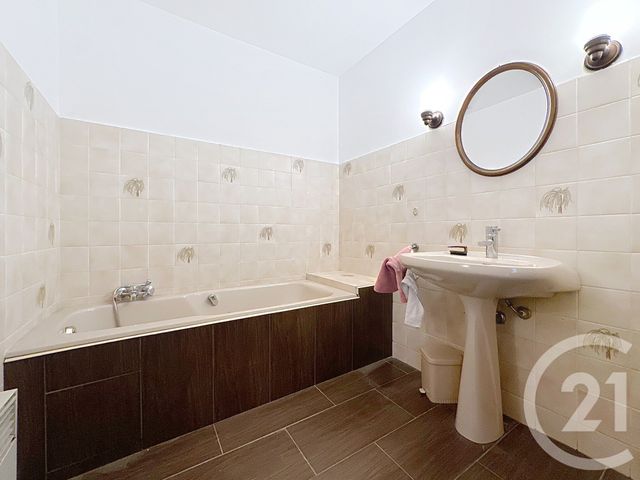 Appartement F5 à vendre - 5 pièces - 127.0 m2 - NICE - 06 - PROVENCE-ALPES-COTE-D-AZUR - Century 21 Etoile Immobilier