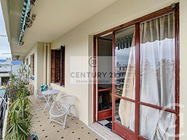 Afficher la photo en grand Appartement F2 à vendre - 2 pièces - 54.0 m2 - NICE - 06 - PROVENCE-ALPES-COTE-D-AZUR - Century 21 Etoile Immobilier