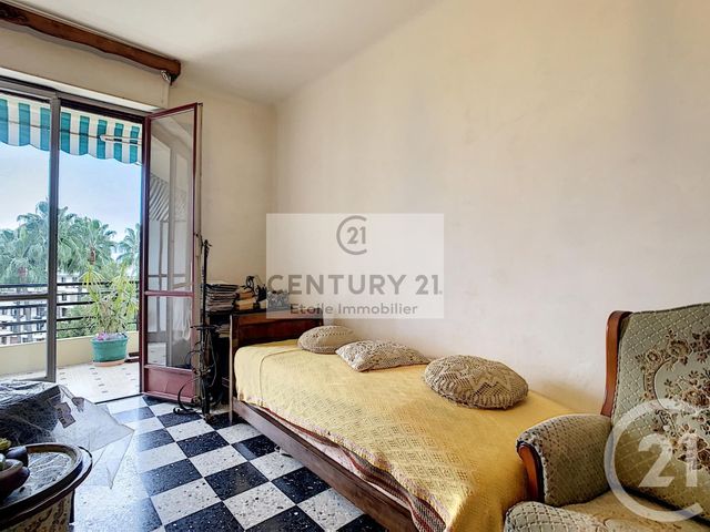 Afficher la photo en grand Appartement F2 à vendre - 2 pièces - 54.0 m2 - NICE - 06 - PROVENCE-ALPES-COTE-D-AZUR - Century 21 Etoile Immobilier