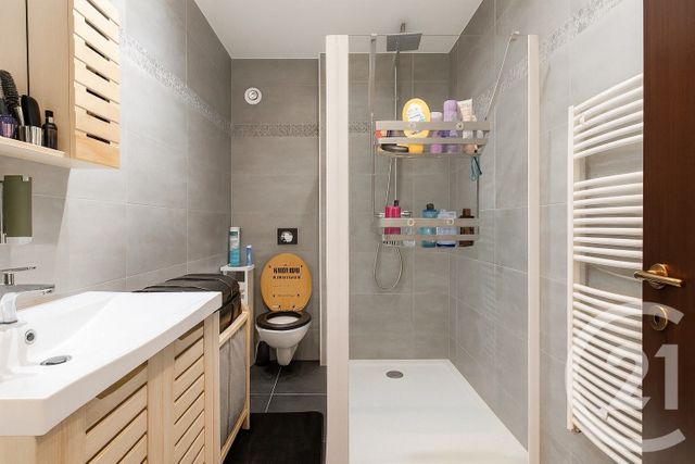 Appartement F3 à vendre - 3 pièces - 64.87 m2 - NICE - 06 - PROVENCE-ALPES-COTE-D-AZUR - Century 21 Etoile Immobilier