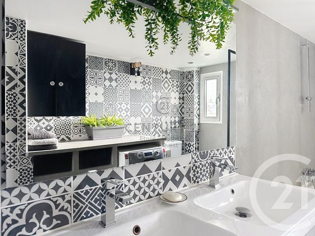 Appartement F2 à vendre - 2 pièces - 39.45 m2 - NICE - 06 - PROVENCE-ALPES-COTE-D-AZUR - Century 21 Etoile Immobilier