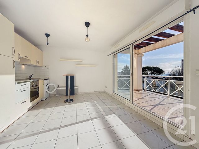 Appartement F1 à vendre - 1 pièce - 26.43 m2 - NICE - 06 - PROVENCE-ALPES-COTE-D-AZUR - Century 21 Etoile Immobilier