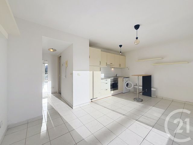 Appartement F1 à vendre - 1 pièce - 26.43 m2 - NICE - 06 - PROVENCE-ALPES-COTE-D-AZUR - Century 21 Etoile Immobilier