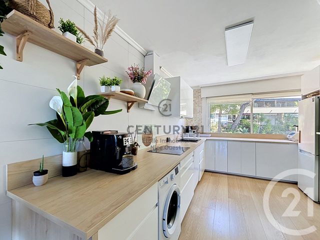 Appartement F4 à vendre - 4 pièces - 81.79 m2 - NICE - 06 - PROVENCE-ALPES-COTE-D-AZUR - Century 21 Etoile Immobilier