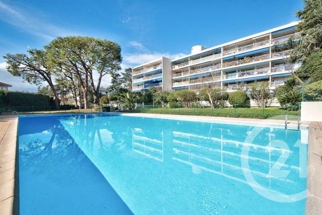 Appartement F4 à vendre - 4 pièces - 81.79 m2 - NICE - 06 - PROVENCE-ALPES-COTE-D-AZUR - Century 21 Etoile Immobilier