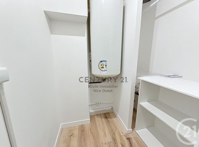 Appartement F1 à louer - 1 pièce - 27.0 m2 - NICE - 06 - PROVENCE-ALPES-COTE-D-AZUR - Century 21 Etoile Immobilier