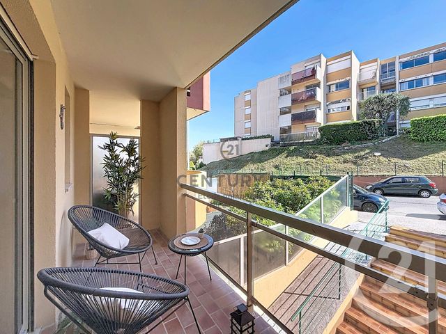 Appartement F1 à louer - 1 pièce - 27.0 m2 - NICE - 06 - PROVENCE-ALPES-COTE-D-AZUR - Century 21 Etoile Immobilier
