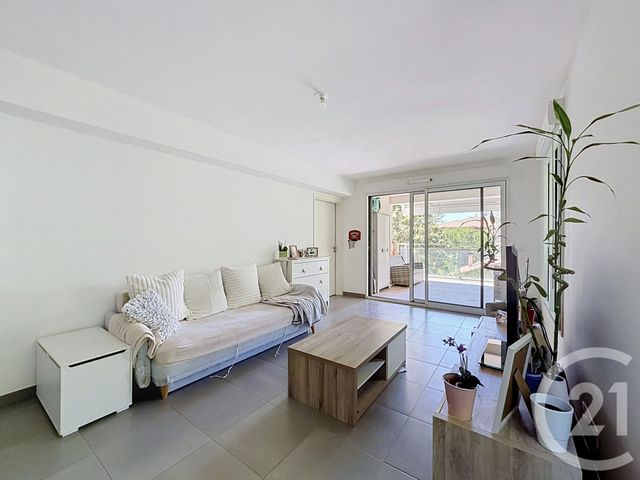 Appartement F4 à vendre - 4 pièces - 73.61 m2 - NICE - 06 - PROVENCE-ALPES-COTE-D-AZUR - Century 21 Etoile Immobilier