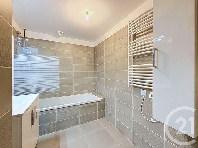 Appartement F4 à vendre - 4 pièces - 73.61 m2 - NICE - 06 - PROVENCE-ALPES-COTE-D-AZUR - Century 21 Etoile Immobilier