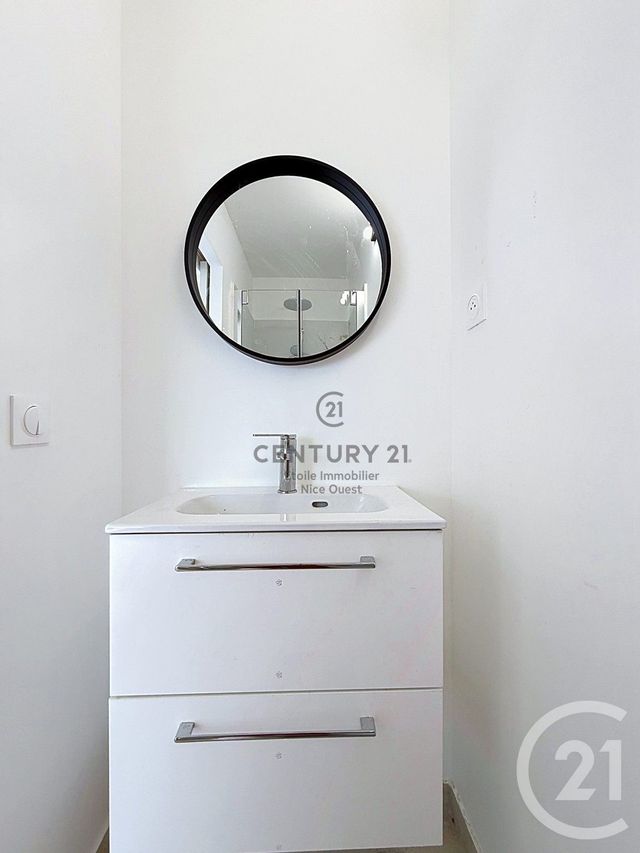 Appartement F2 à louer - 2 pièces - 25.06 m2 - NICE - 06 - PROVENCE-ALPES-COTE-D-AZUR - Century 21 Etoile Immobilier