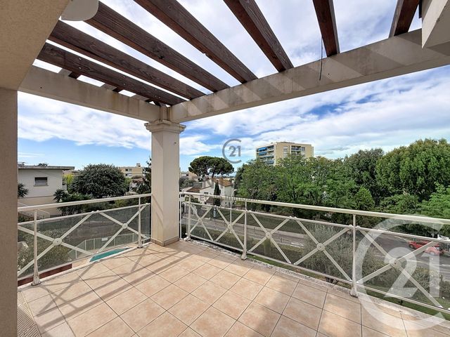 Appartement F2 à louer - 2 pièces - 25.06 m2 - NICE - 06 - PROVENCE-ALPES-COTE-D-AZUR - Century 21 Etoile Immobilier