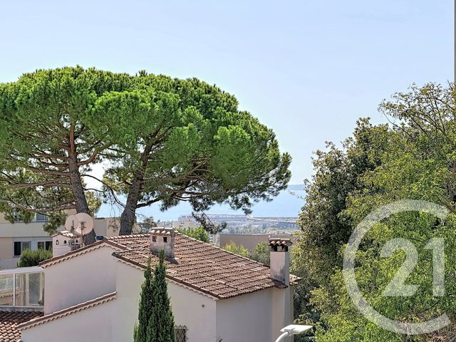 Appartement F2 à louer - 2 pièces - 25.06 m2 - NICE - 06 - PROVENCE-ALPES-COTE-D-AZUR - Century 21 Etoile Immobilier