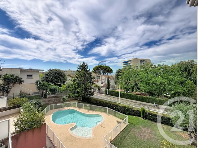 Appartement F2 à louer - 2 pièces - 25.06 m2 - NICE - 06 - PROVENCE-ALPES-COTE-D-AZUR - Century 21 Etoile Immobilier
