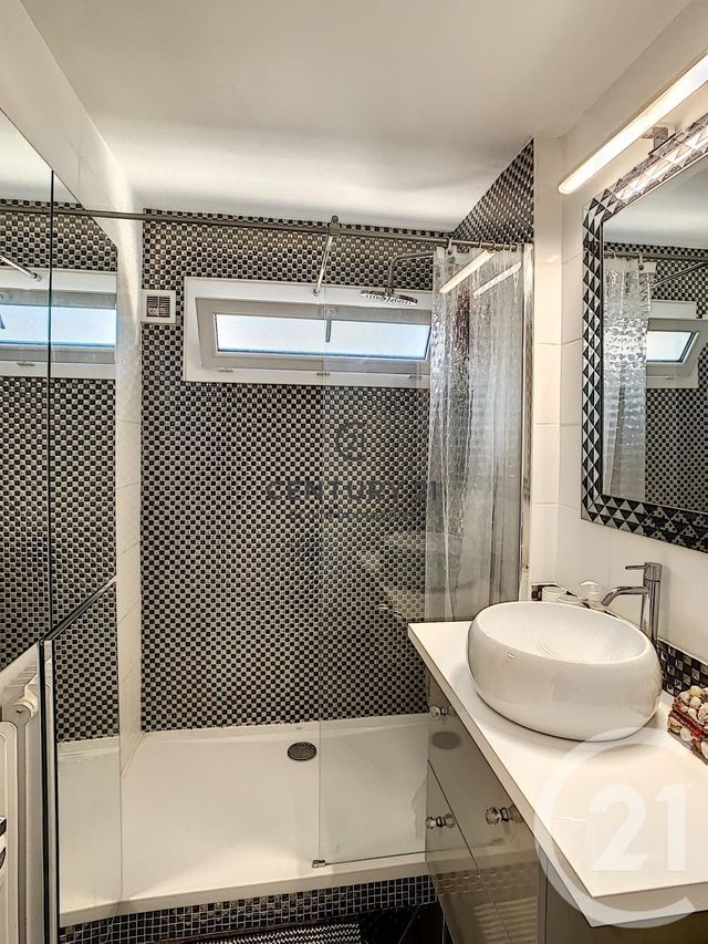Appartement F2 à vendre - 2 pièces - 40.0 m2 - NICE - 06 - PROVENCE-ALPES-COTE-D-AZUR - Century 21 Etoile Immobilier Appartement F2 à vendre - 2 pièces - 40.0 m2 - NICE - 06 - PROVENCE-ALPES-COTE-D-AZUR - Century 21 Etoile Immobilier