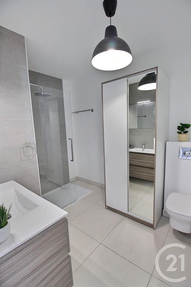 Appartement F1 à louer - 1 pièce - 25.95 m2 - NICE - 06 - PROVENCE-ALPES-COTE-D-AZUR - Century 21 Etoile Immobilier Appartement F1 à louer - 1 pièce - 25.95 m2 - NICE - 06 - PROVENCE-ALPES-COTE-D-AZUR - Century 21 Etoile Immobilier