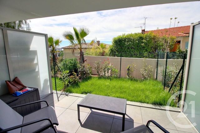 Appartement F1 à louer - 1 pièce - 25.95 m2 - NICE - 06 - PROVENCE-ALPES-COTE-D-AZUR - Century 21 Etoile Immobilier Appartement F1 à louer - 1 pièce - 25.95 m2 - NICE - 06 - PROVENCE-ALPES-COTE-D-AZUR - Century 21 Etoile Immobilier