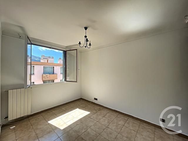 Afficher la photo en grand Appartement F2 à vendre - 2 pièces - 36.0 m2 - NICE - 06 - PROVENCE-ALPES-COTE-D-AZUR - Century 21 Etoile Immobilier