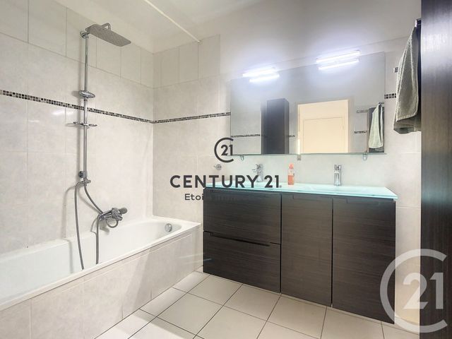 Appartement F3 à vendre - 3 pièces - 67.01 m2 - NICE - 06 - PROVENCE-ALPES-COTE-D-AZUR - Century 21 Etoile Immobilier