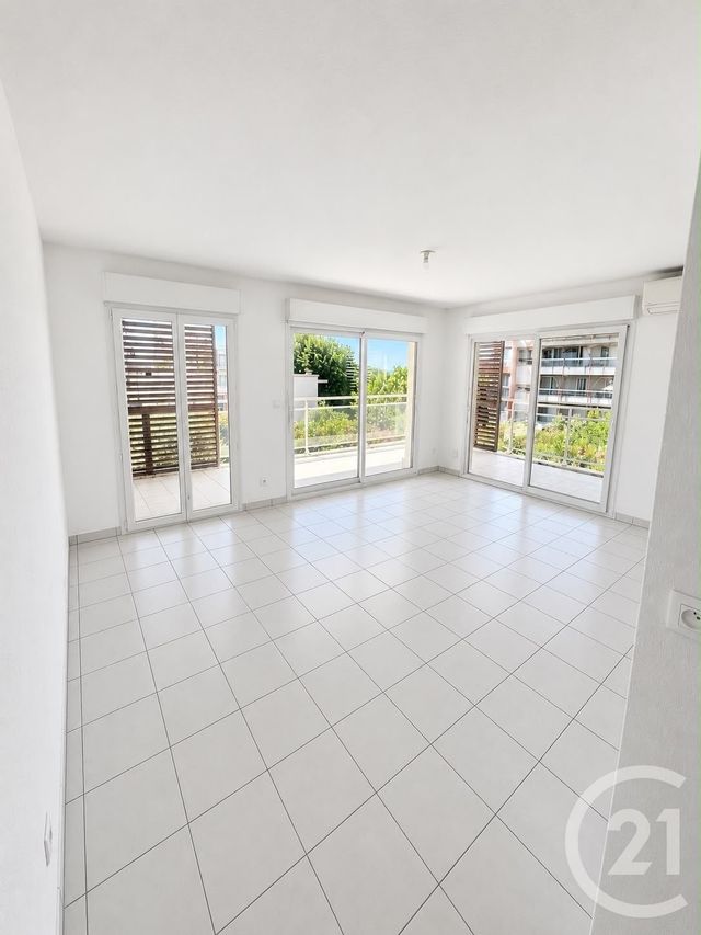 Appartement F3 à vendre - 3 pièces - 67.01 m2 - NICE - 06 - PROVENCE-ALPES-COTE-D-AZUR - Century 21 Etoile Immobilier