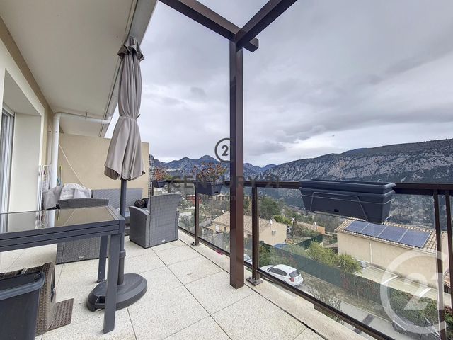 Appartement F2 à vendre GILETTE