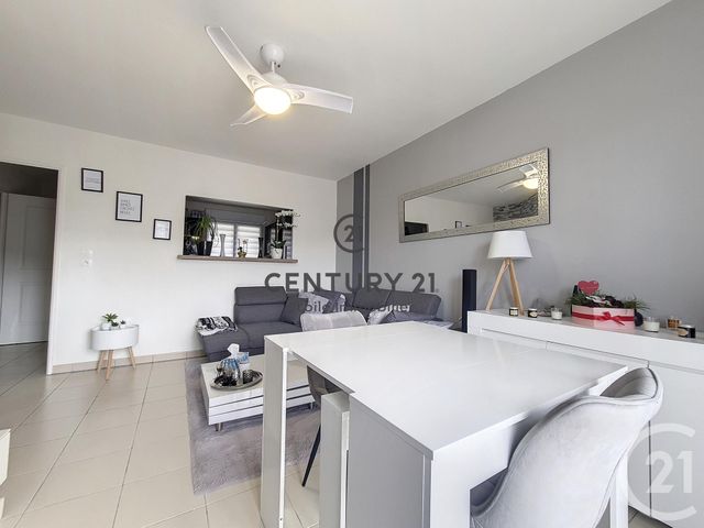 Appartement F2 à vendre - 2 pièces - 45.0 m2 - GILETTE - 06 - PROVENCE-ALPES-COTE-D-AZUR - Century 21 Etoile Immobilier