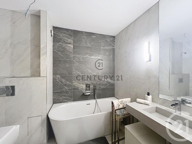 Afficher la photo en grand Appartement F4 à vendre - 4 pièces - 86.0 m2 - NICE - 06 - PROVENCE-ALPES-COTE-D-AZUR - Century 21 Etoile Immobilier